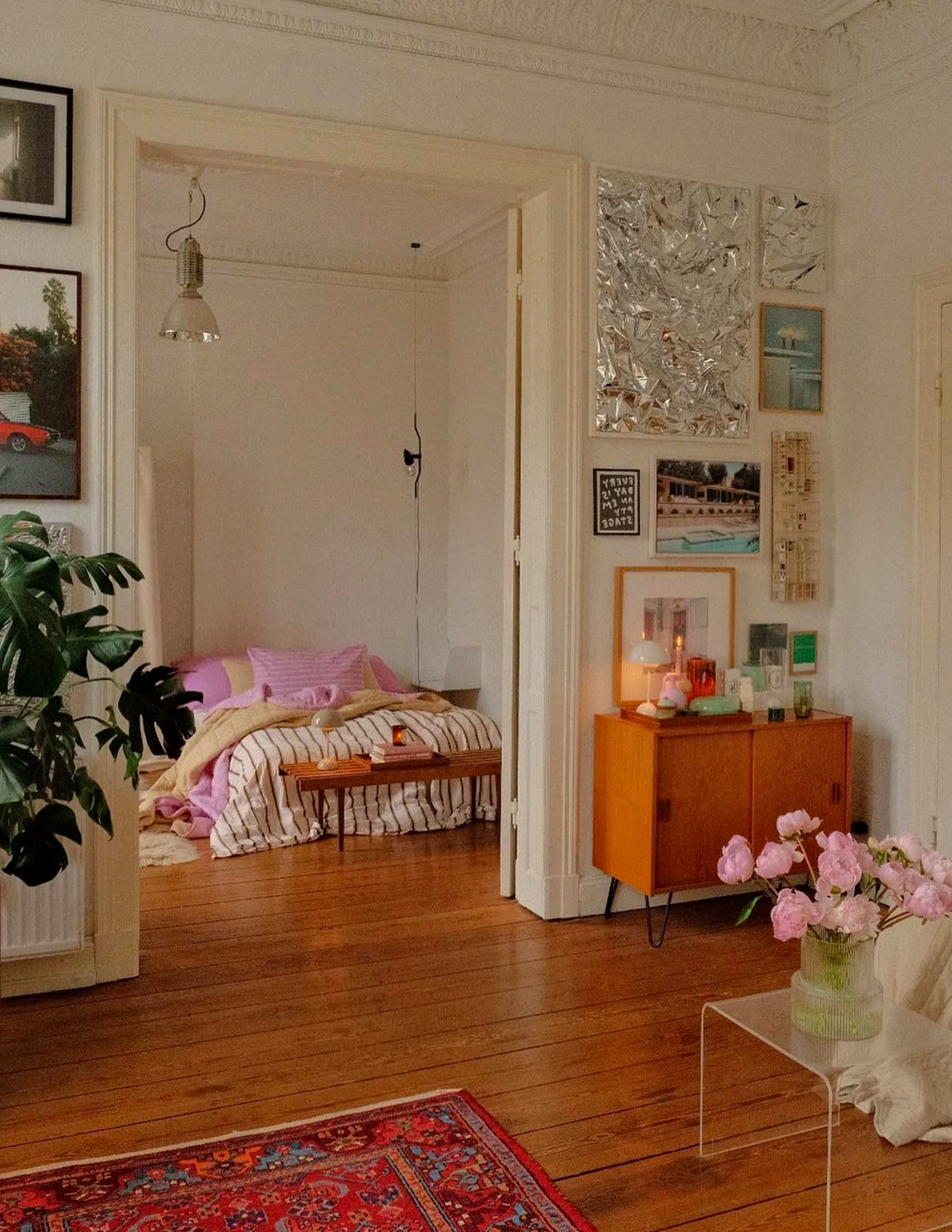Inviting stone terrace brings comfort to the wall, creating a mood that feels clear and inviting.