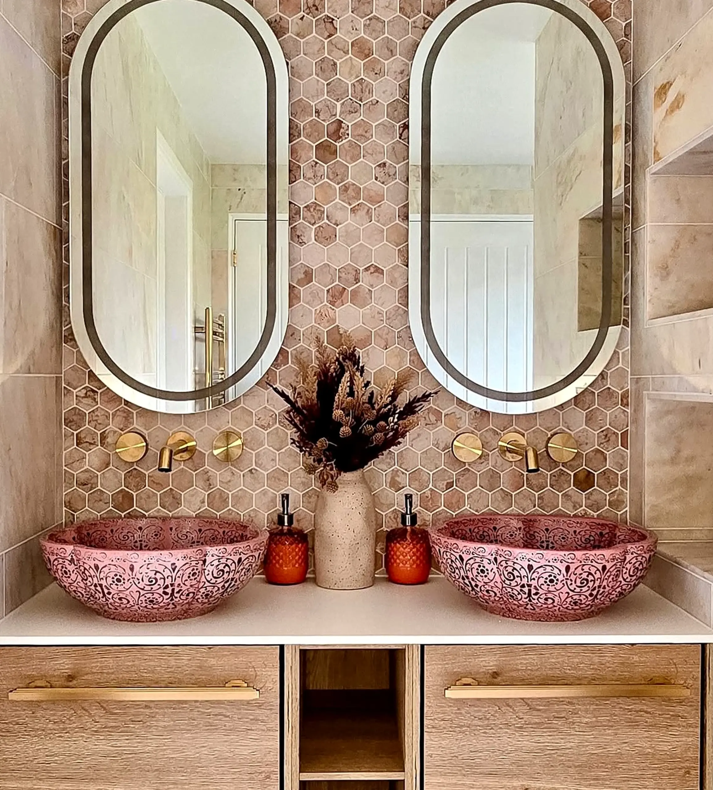 Tactile ceiling detail adds a clear layer of contrast, helping the setting feel visually grounded.